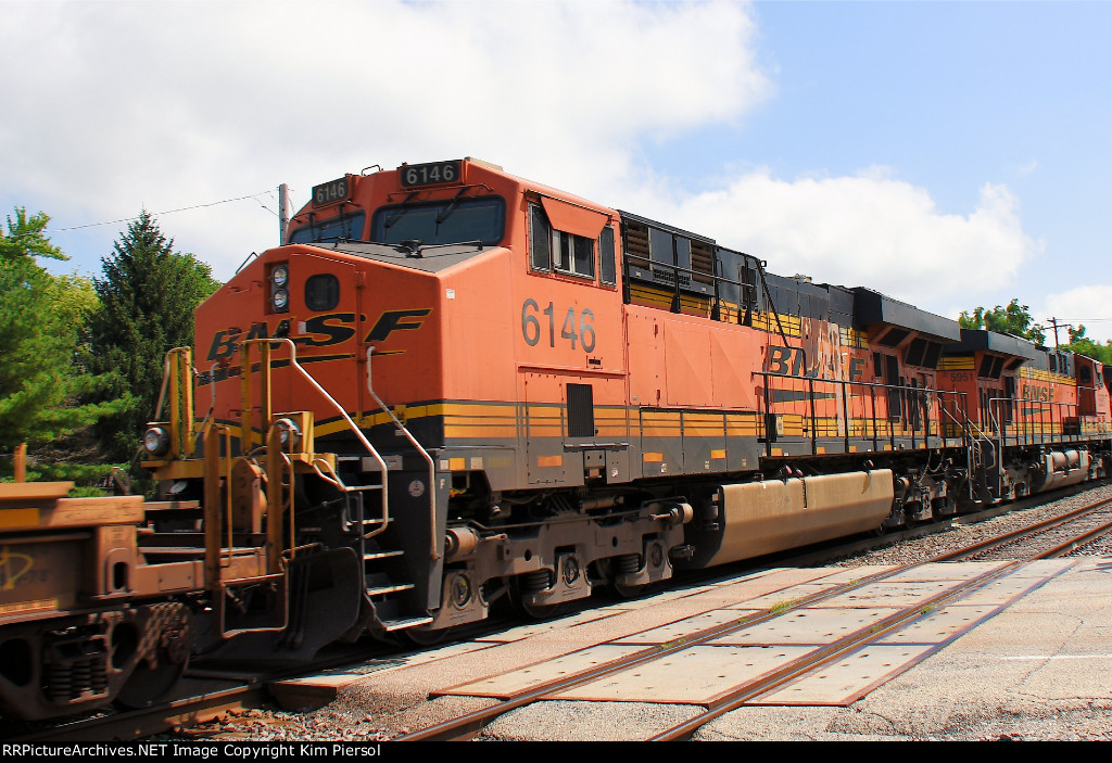 BNSF 6146